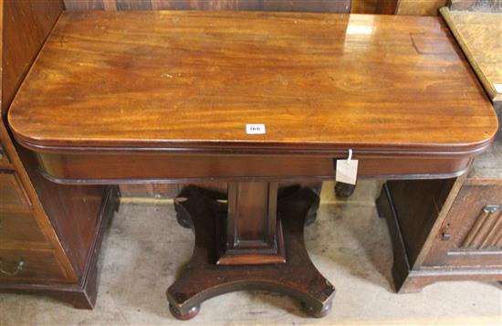 Victorian mahogany folding-top card table